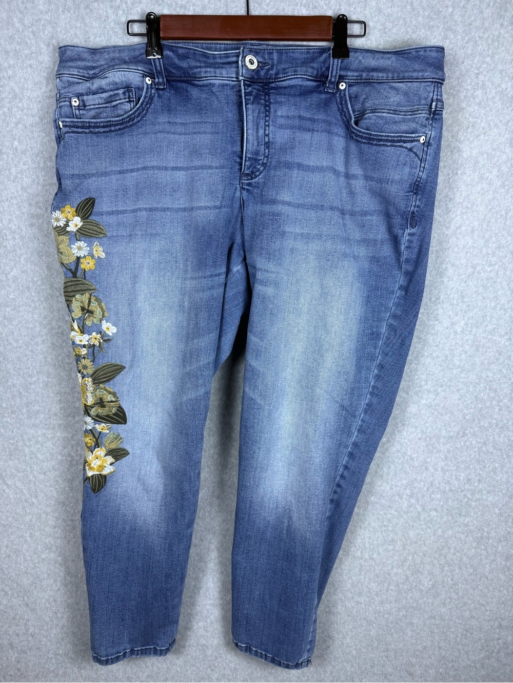 INC International Concepts Embroidered Floral Skinny Jeans 20W Blue Stretch Boho